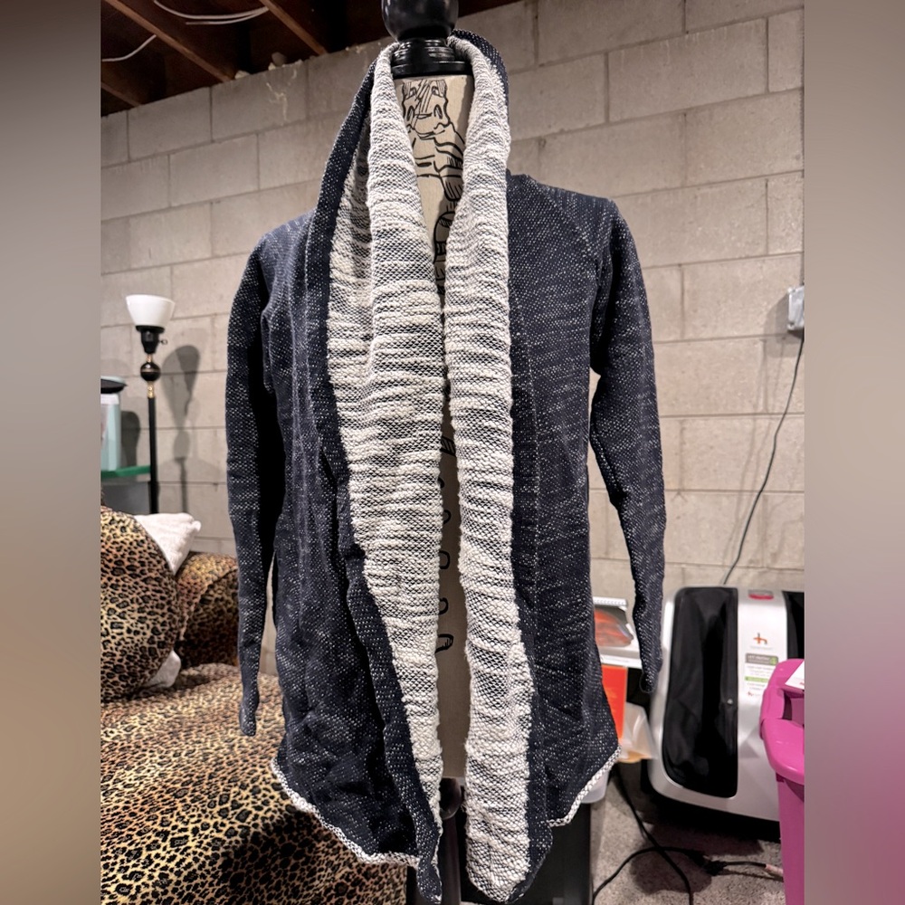 Lucky Brand women’s cardigan. Size XS